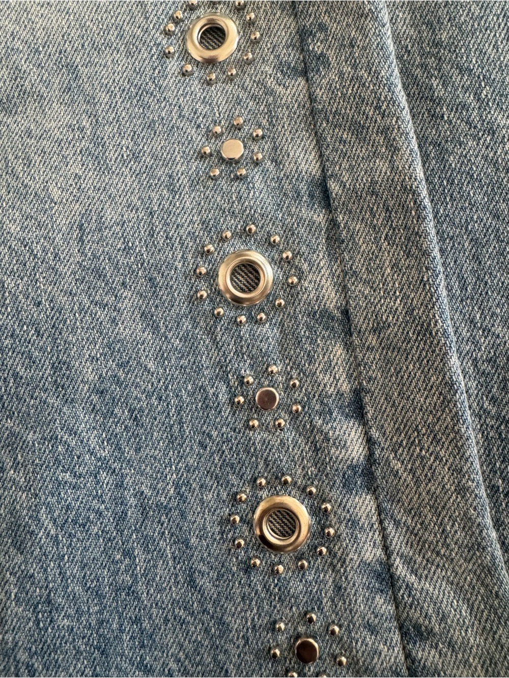 NWOT Women's Free People We The Free Tennessee Low-Rise Boyfriend Studded Jeans - Picture 6 of 10